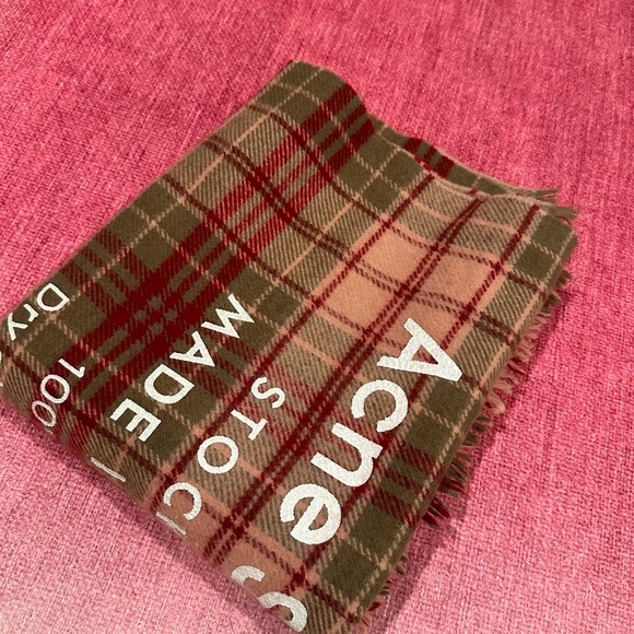 Acne Studio Scarf / Muffler - Picture 3 of 5